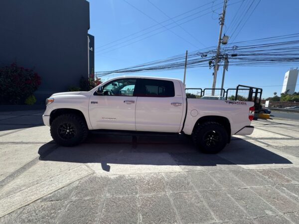 TUNDRA 2018 LIMITED 4x4 - Imagen 8