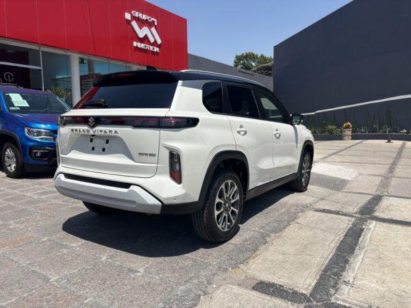 GRAND VITARA GLX 2024 - Imagen 3