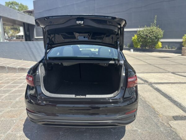 JETTA COMFORTLINE 2022 - Imagen 9