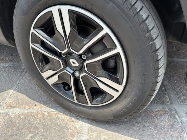 KWID ICONIC 2024 - Imagen 6