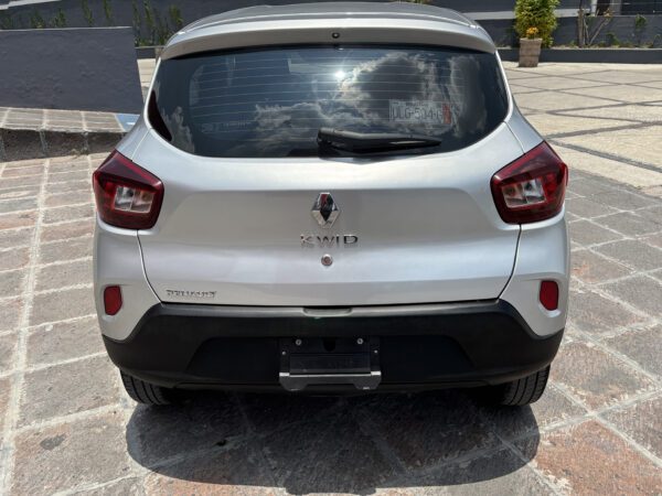 KWID ICONIC 2024 - Imagen 7