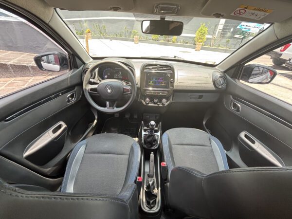 KWID ICONIC 2024 - Imagen 9