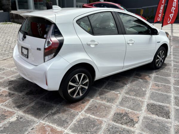 PRIUS C 2021 - Imagen 9