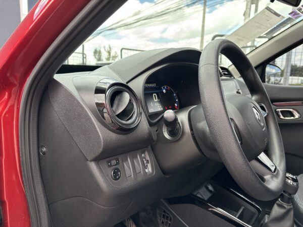 KWID ICONIC TM MY2025 - Imagen 11