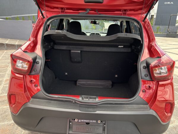 KWID ICONIC TM MY2025 - Imagen 18