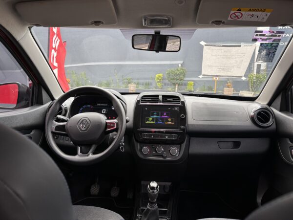 KWID ICONIC TM MY2025 - Imagen 12