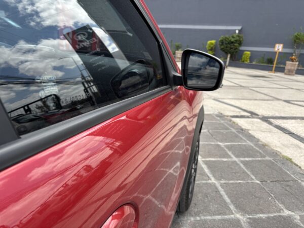 KWID ICONIC TM MY2025 - Imagen 6