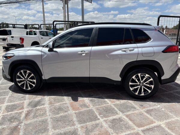 COROLLA CROSS XLE CVT 2024 - Imagen 3