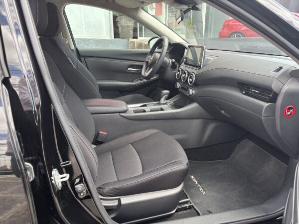 SENTRA ADVANCE CVT 2024 - Imagen 17