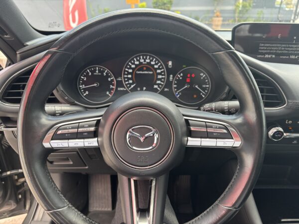 MAZDA M3H SG XAM 2023 - Imagen 18