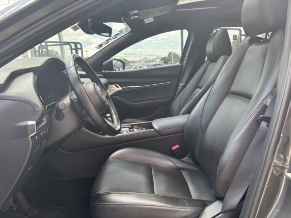 MAZDA M3H SG XAM 2023 - Imagen 9