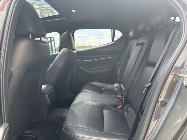 MAZDA M3H SG XAM 2023 - Imagen 8