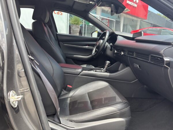 MAZDA M3H SG XAM 2023 - Imagen 13