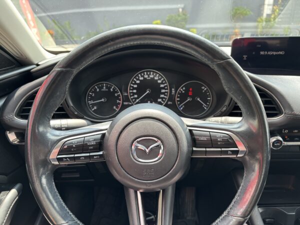 MAZDA 3 I SPORT 2024 - Imagen 17
