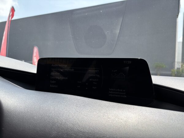 MAZDA 3 I SPORT 2024 - Imagen 18