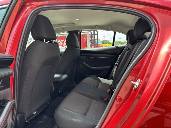 MAZDA 3 I SPORT 2024 - Imagen 14