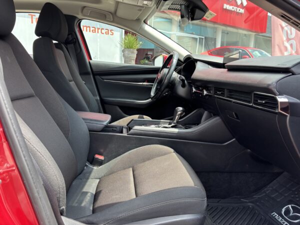 MAZDA 3 I SPORT 2024 - Imagen 11