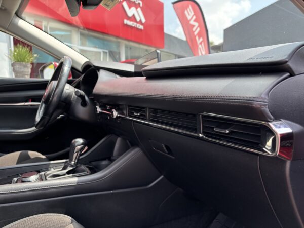 MAZDA 3 I SPORT 2024 - Imagen 12