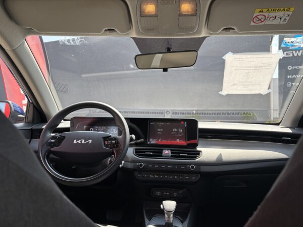 K3 LX SEDAN 2024 - Imagen 11