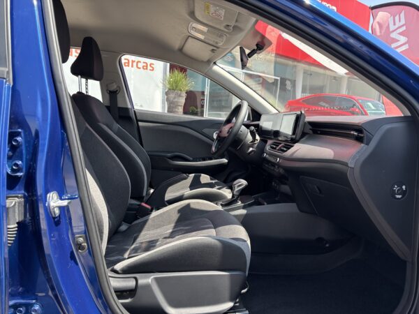 K3 LX SEDAN 2024 - Imagen 8