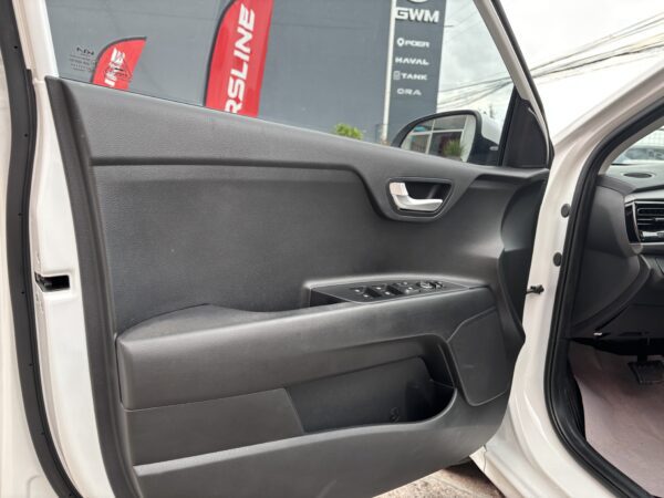 KIA RIO EX 2023 - Imagen 6