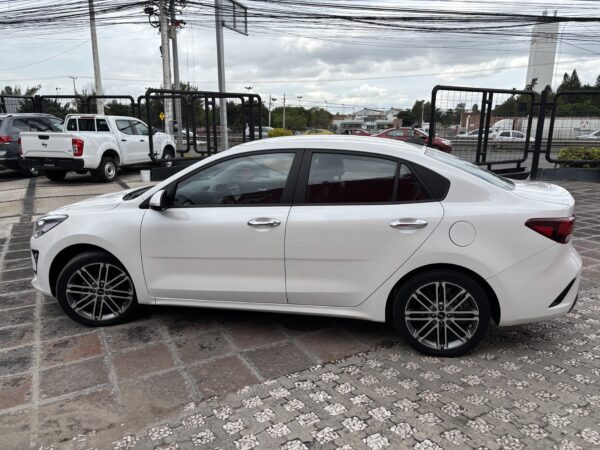 KIA RIO EX 2023 - Imagen 2