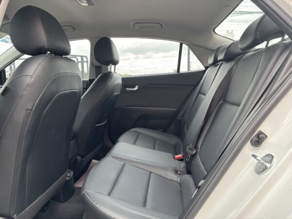 KIA RIO EX 2023 - Imagen 11