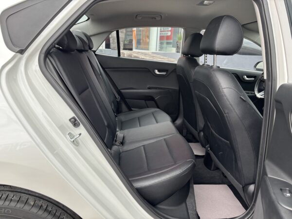 KIA RIO EX 2023 - Imagen 12