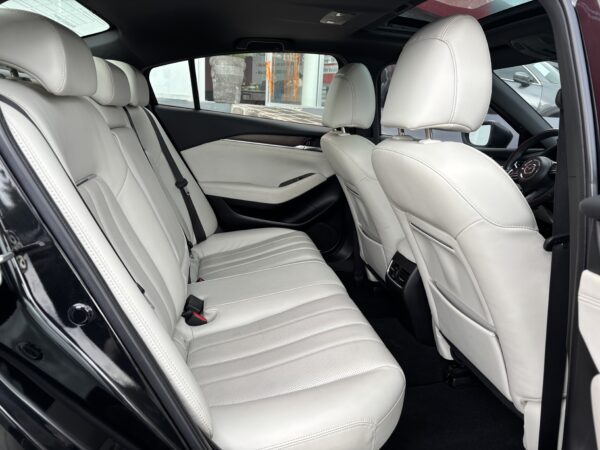 MAZDA 6 SIGNATURE 2020 - Imagen 11