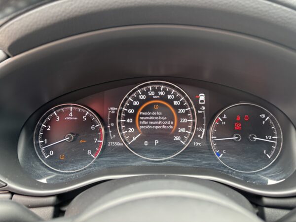 MAZDA M3H CE XAM 2023 - Imagen 8