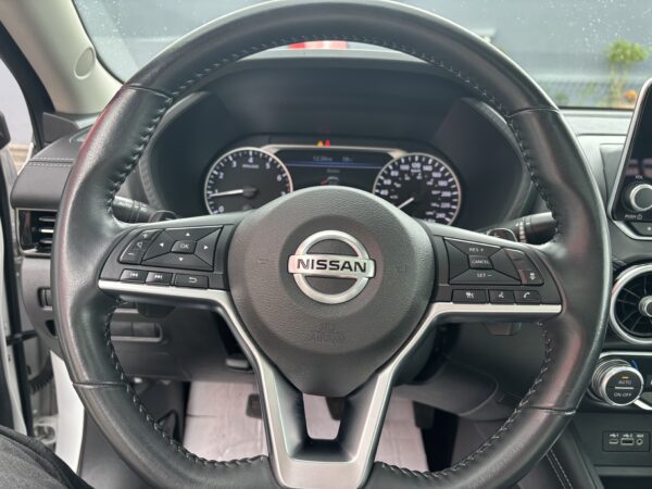 SENTRA SR PLATINUM 2023 - Imagen 10