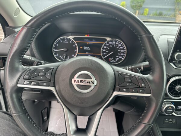 SENTRA SR PLATINUM 2023 - Imagen 12