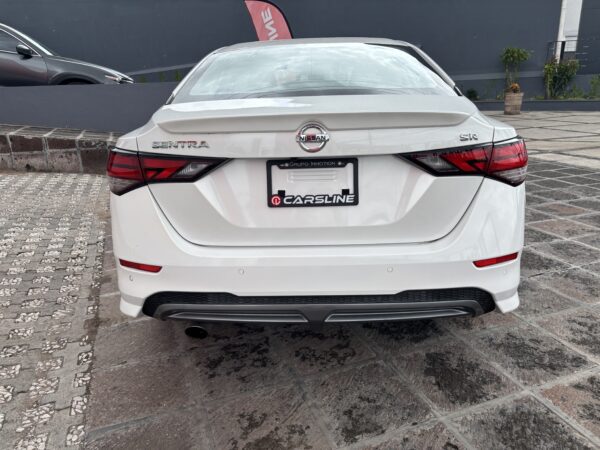 SENTRA SR PLATINUM 2023 - Imagen 3