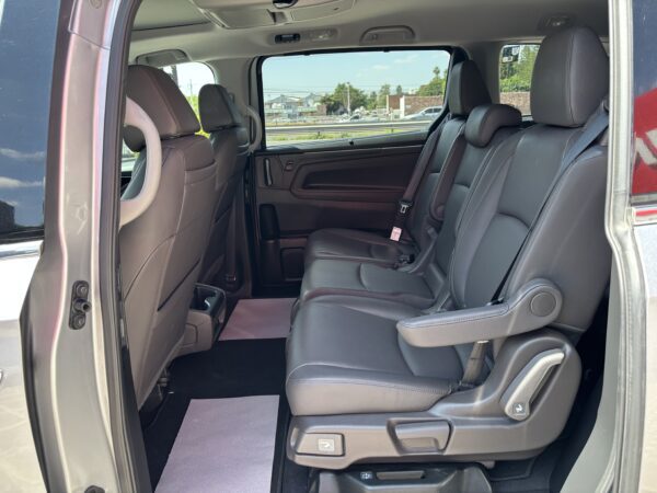 MINIVAN ODYSSEY TOURING 2019 - Imagen 11