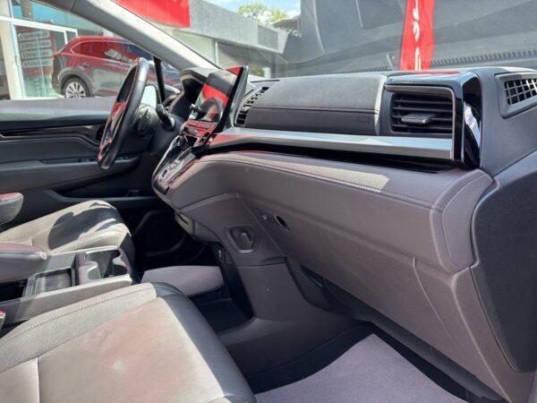 MINIVAN ODYSSEY TOURING 2019 - Imagen 8